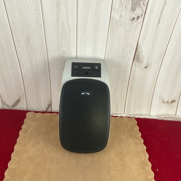 Jabra Hands Free Speaker Drive Safe and Legal - Picture 3 of 7